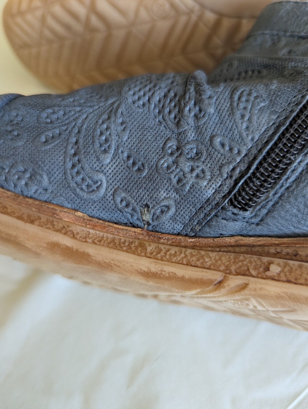 Miz Mooz Flaire Sandal In Dark Blue River Size 38 - Picture 11 of 11